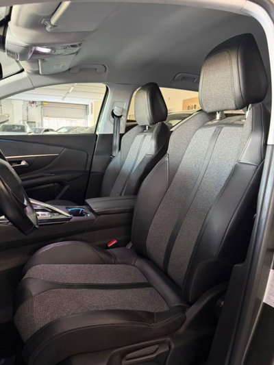 Peugeot 3008 BlueHDi 130 S&S EAT8 Allure Pack (11)