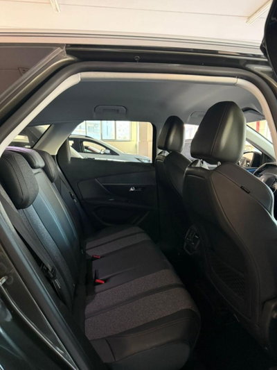 Peugeot 3008 BlueHDi 130 S&S EAT8 Allure Pack (13)