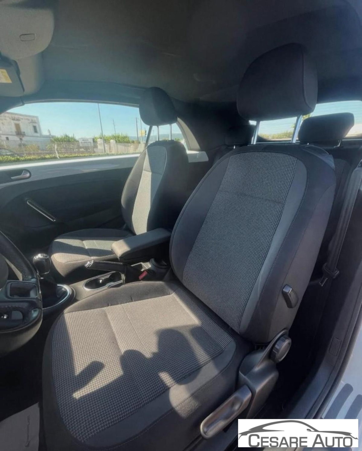Volkswagen Maggiolino Cabrio 1.2 TSI Design (6)
