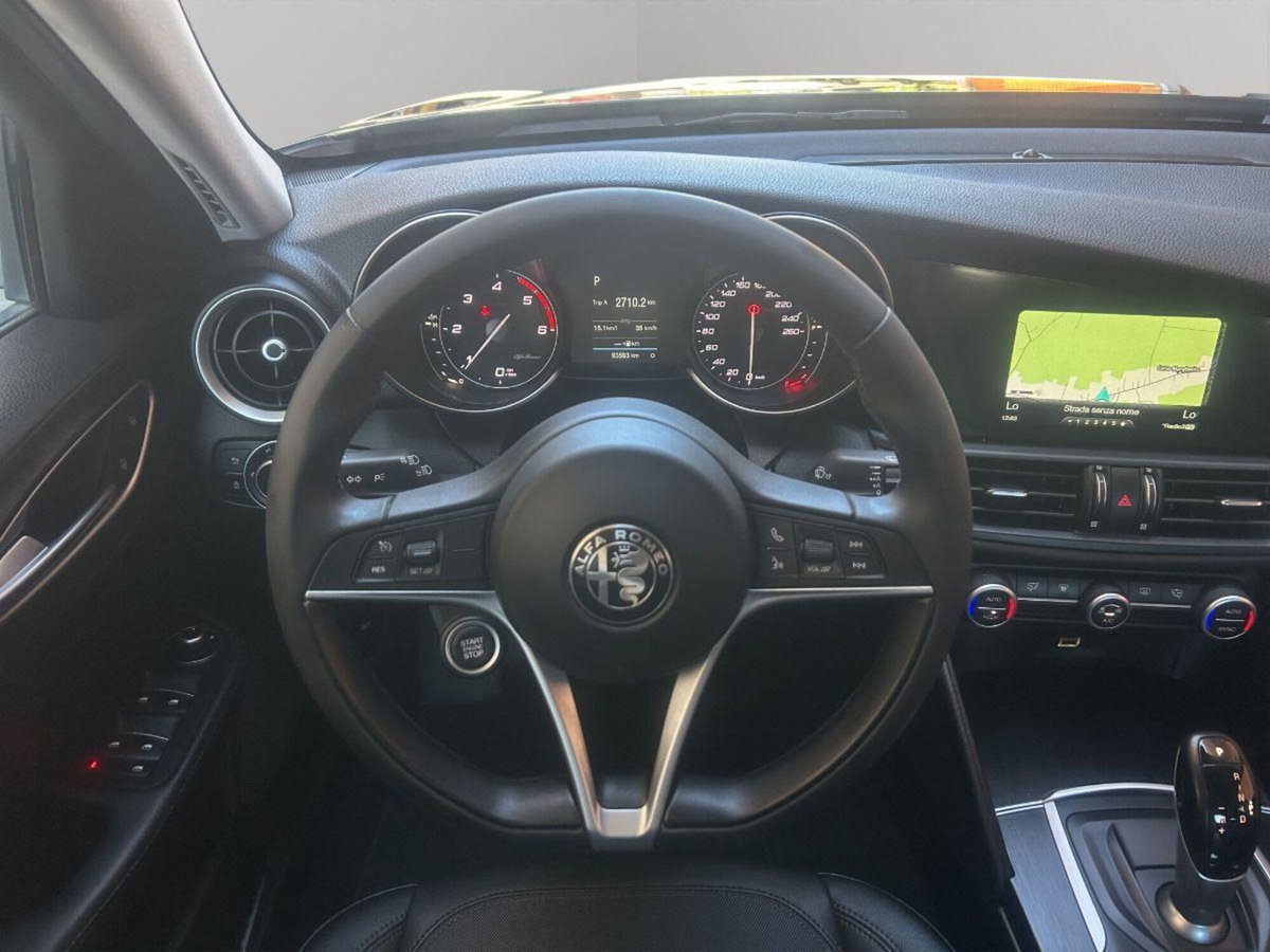 Alfa Romeo Giulia 2.2 Turbodiesel 150 CV AT8 Super (14)