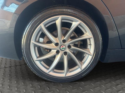 Alfa Romeo Giulia 2.2 Turbodiesel 150 CV AT8 Super (18)