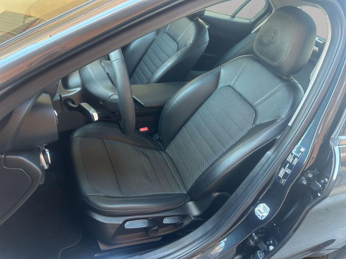 Alfa Romeo Giulia 2.2 Turbodiesel 150 CV AT8 Super (9)