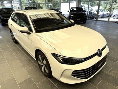 Volkswagen Passat 2.0 tdi scr R-Line 150cv dsg usata