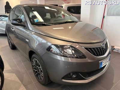 Lancia Ypsilon 1.0 FireFly 5 porte S&S Hybrid Ecochic A. Ferretti usata