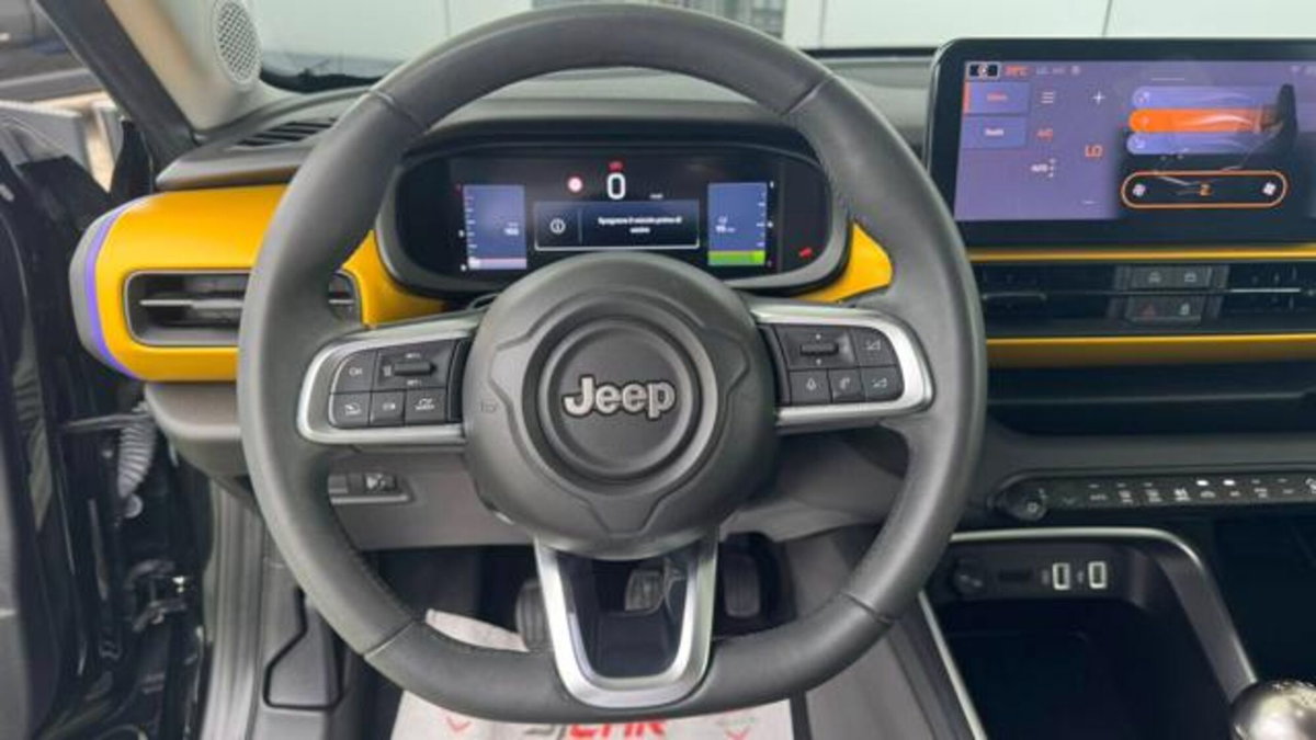 Jeep Avenger 1.2 turbo Summit fwd 100cv (14)