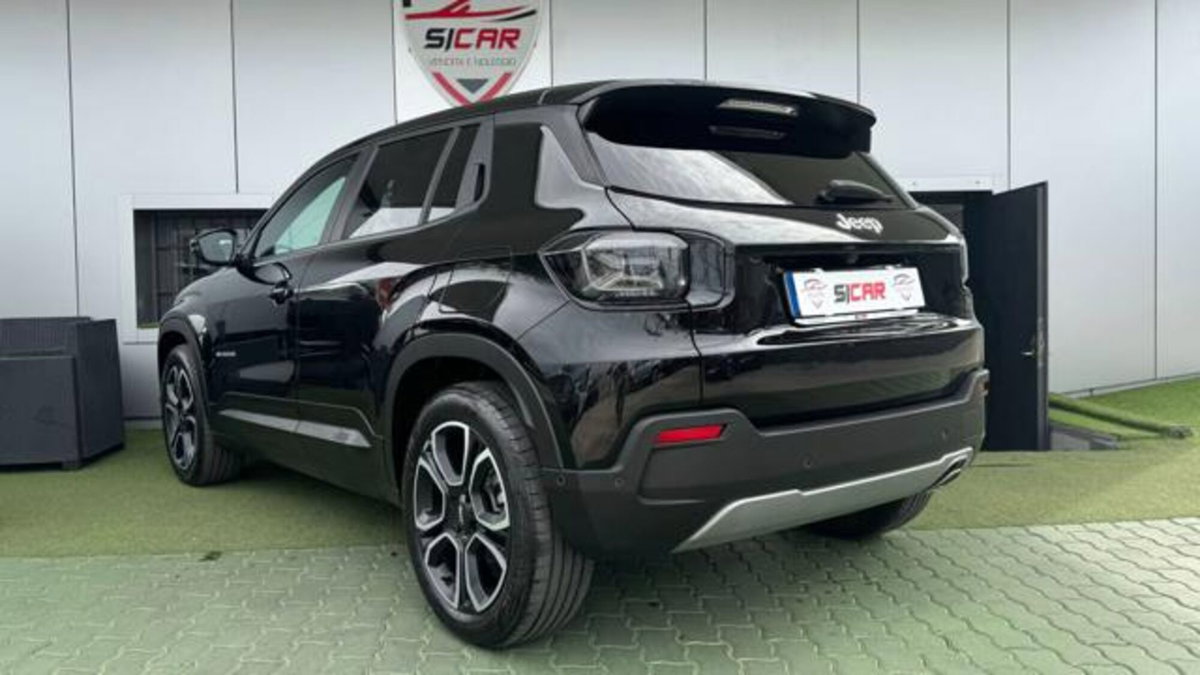 Jeep Avenger 1.2 turbo Summit fwd 100cv (6)