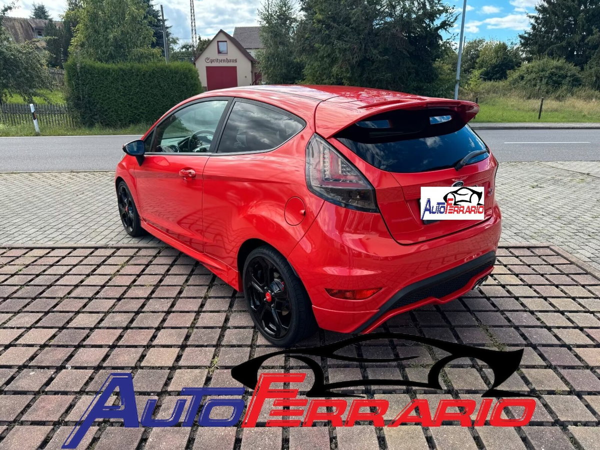 Ford Fiesta 1.6 182CV 3 porte ST (3)