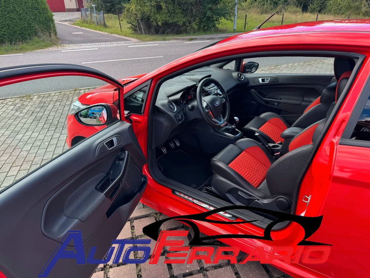 Ford Fiesta 1.6 182CV 3 porte ST (8)