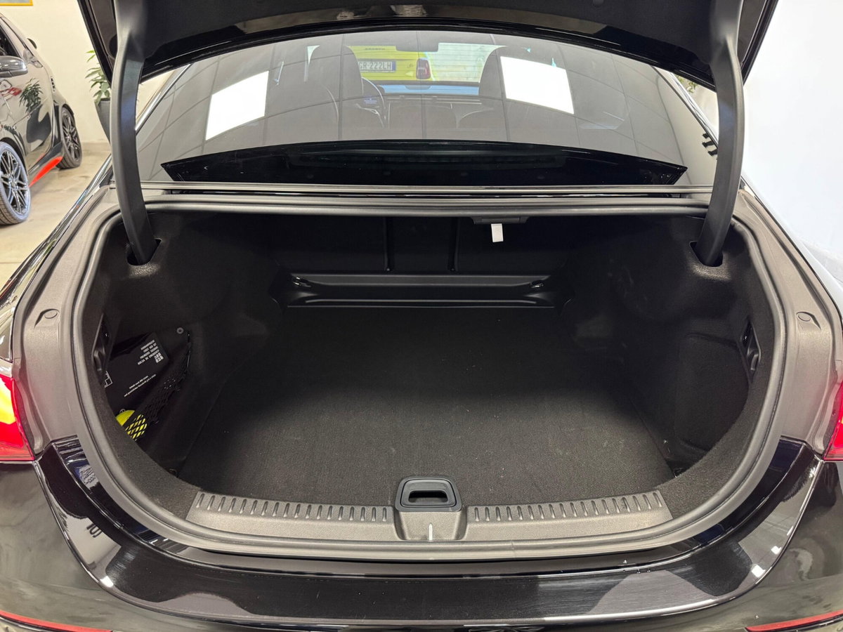 Mercedes-Benz Classe E 220 d AMG Line Advanced Plus auto (16)