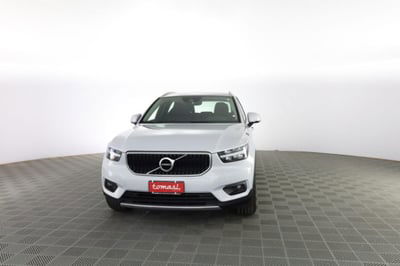 Volvo XC40 B4 AWD Geartronic Momentum Pro usata