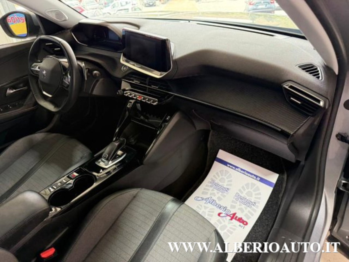 Peugeot 2008 BlueHDi 130 S&S EAT8 Allure Pack (8)