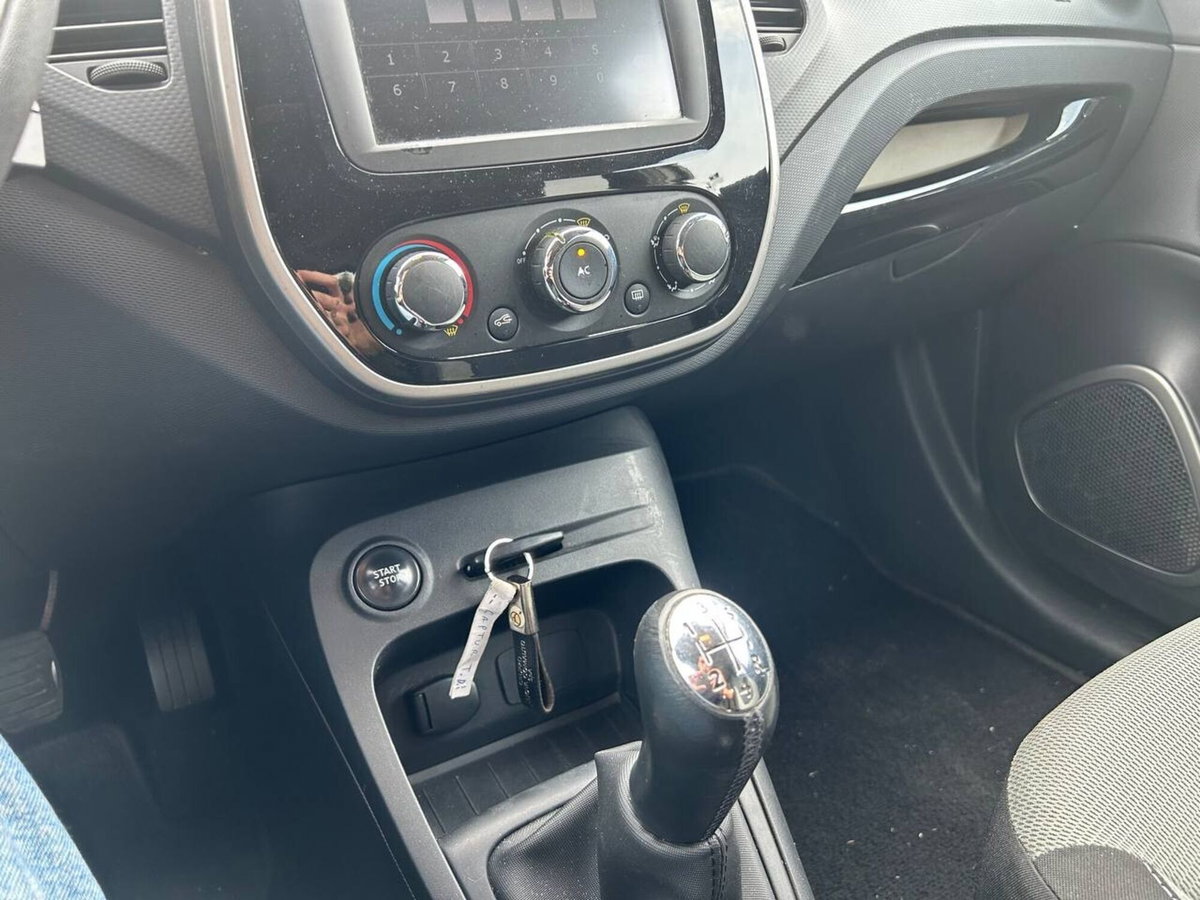 Renault Captur 1.5 dCi 8V 90 CV Start&Stop Wave (14)