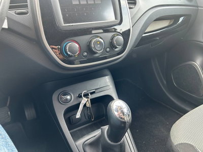 Renault Captur 1.5 dCi 8V 90 CV Start&Stop Wave (14)
