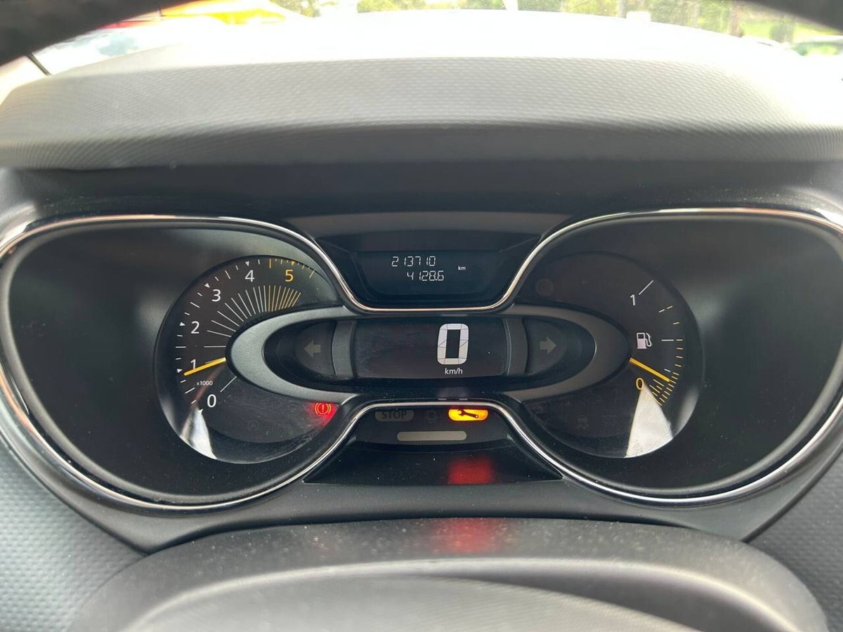 Renault Captur 1.5 dCi 8V 90 CV Start&Stop Wave (15)