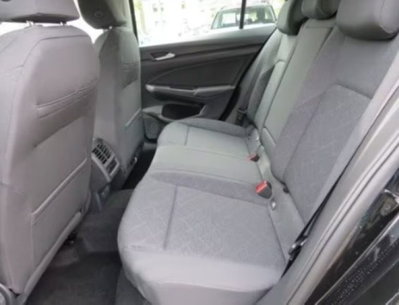 Volkswagen Golf 1.0 TSI EVO Life (4)