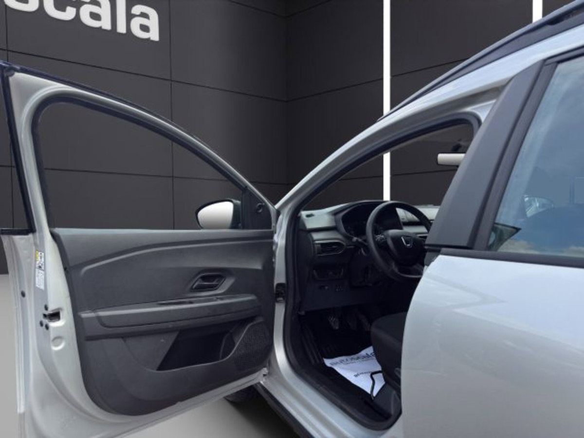 Dacia Jogger Jogger 1.0 TCe GPL 100 CV 5 posti Essential (12)