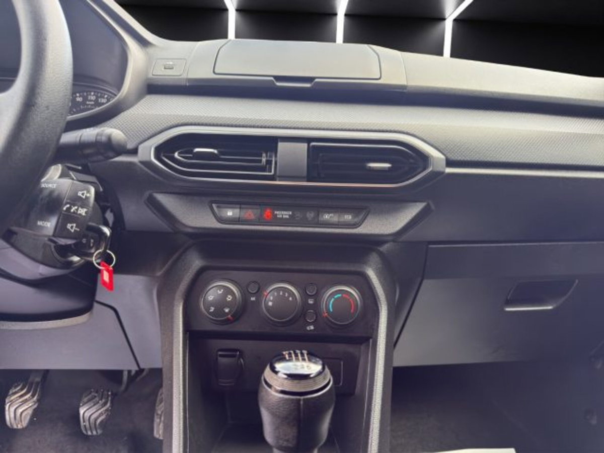 Dacia Jogger Jogger 1.0 TCe GPL 100 CV 5 posti Essential (16)