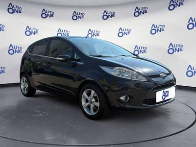 Ford Fiesta 1.4 5 porte Bz.- GPL Titanium usata
