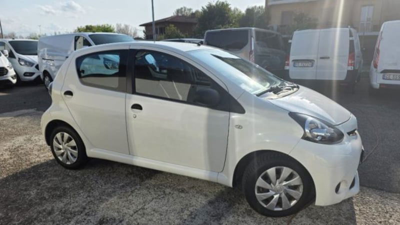 Toyota Aygo 1.0 12V VVT-i 5 porte Active Connect