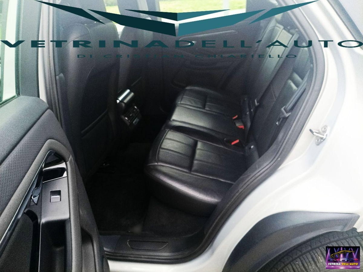 Land Rover Range Rover Evoque 2.0D I4-L.Flw 150 CV (13)