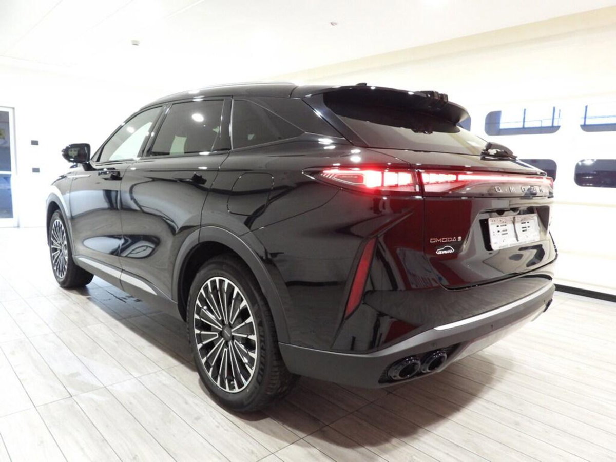 Omoda Omoda 9 SHS-P 1.5 tgdi phev Premium i-awd (3)