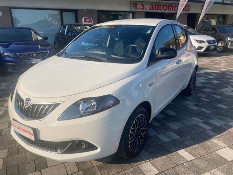 Lancia Ypsilon 1.0 FireFly 5 porte S&S Hybrid Ecochic A. Ferretti