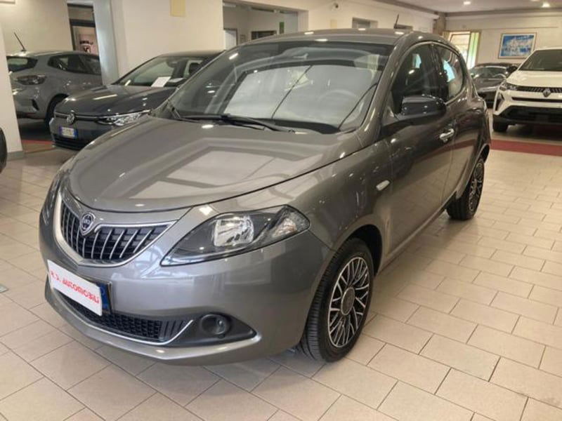Lancia Ypsilon 1.0 FireFly 5 porte S&S Hybrid Ecochic A. Ferretti