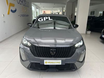Peugeot 2008 1.2 puretech Style s&s 100cv usata