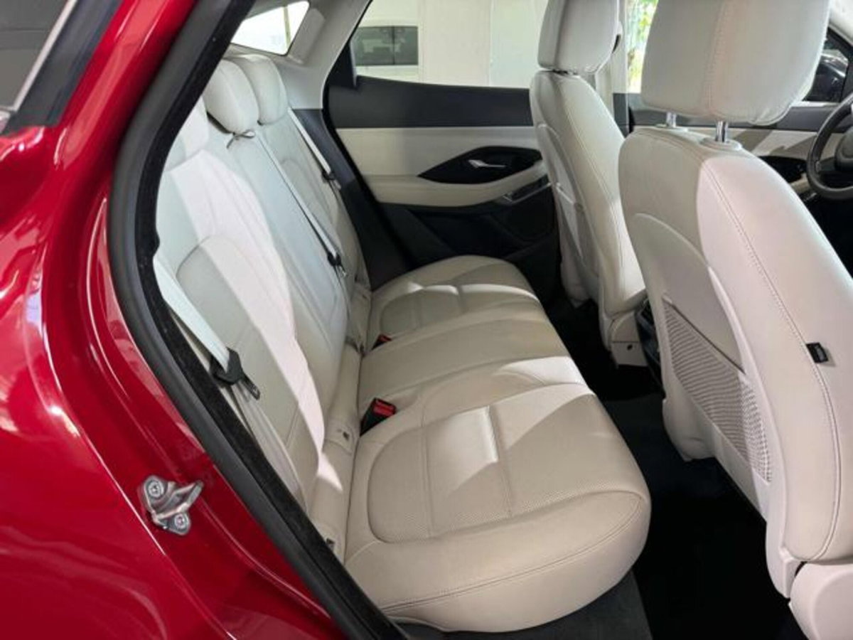 Jaguar E-Pace 2.0D 180 CV AWD aut. R-Dynamic HSE (12)