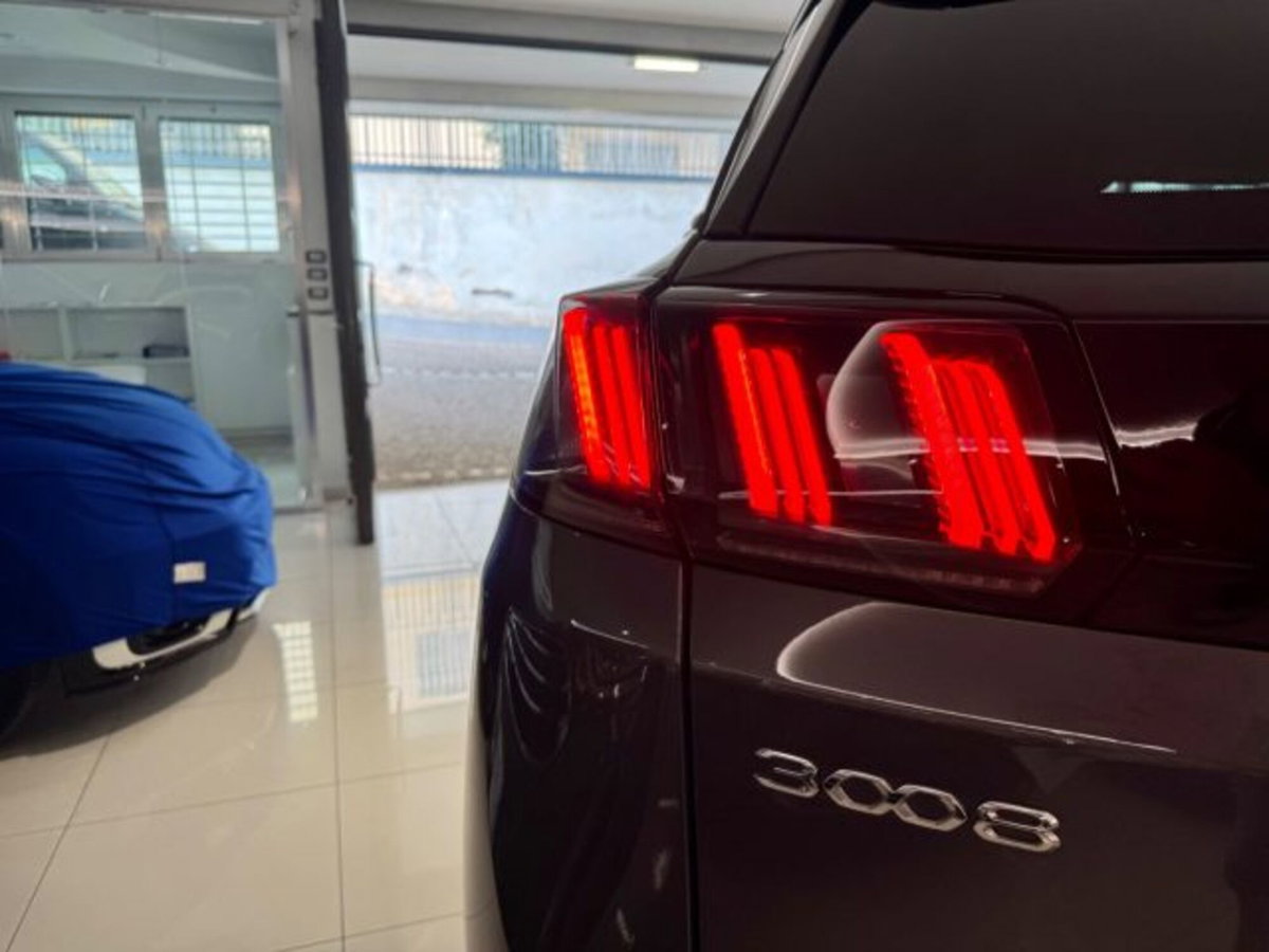 Peugeot 3008 BlueHDi 130 S&S EAT8 GT Pack (10)