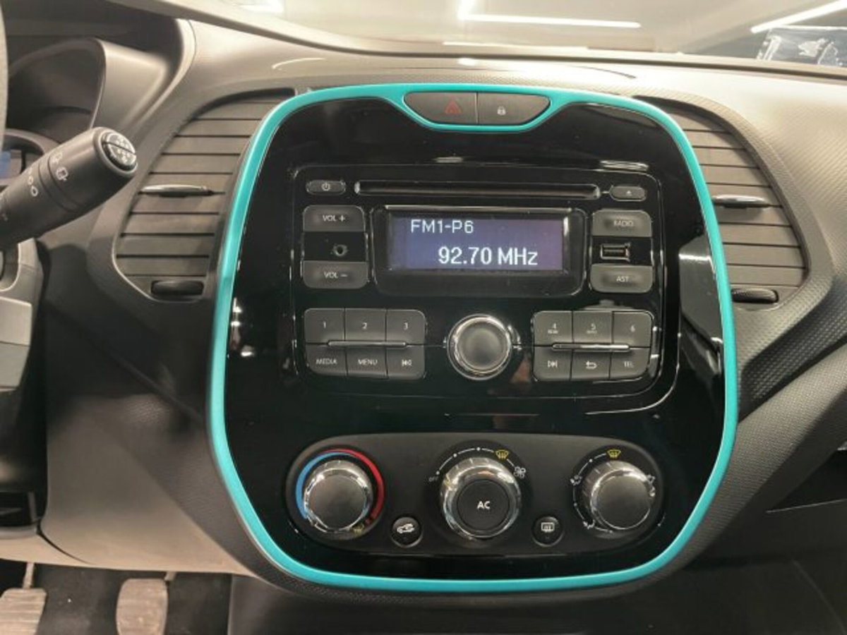 Renault Captur 1.5 dCi 8V 90 CV Start&Stop Live (13)