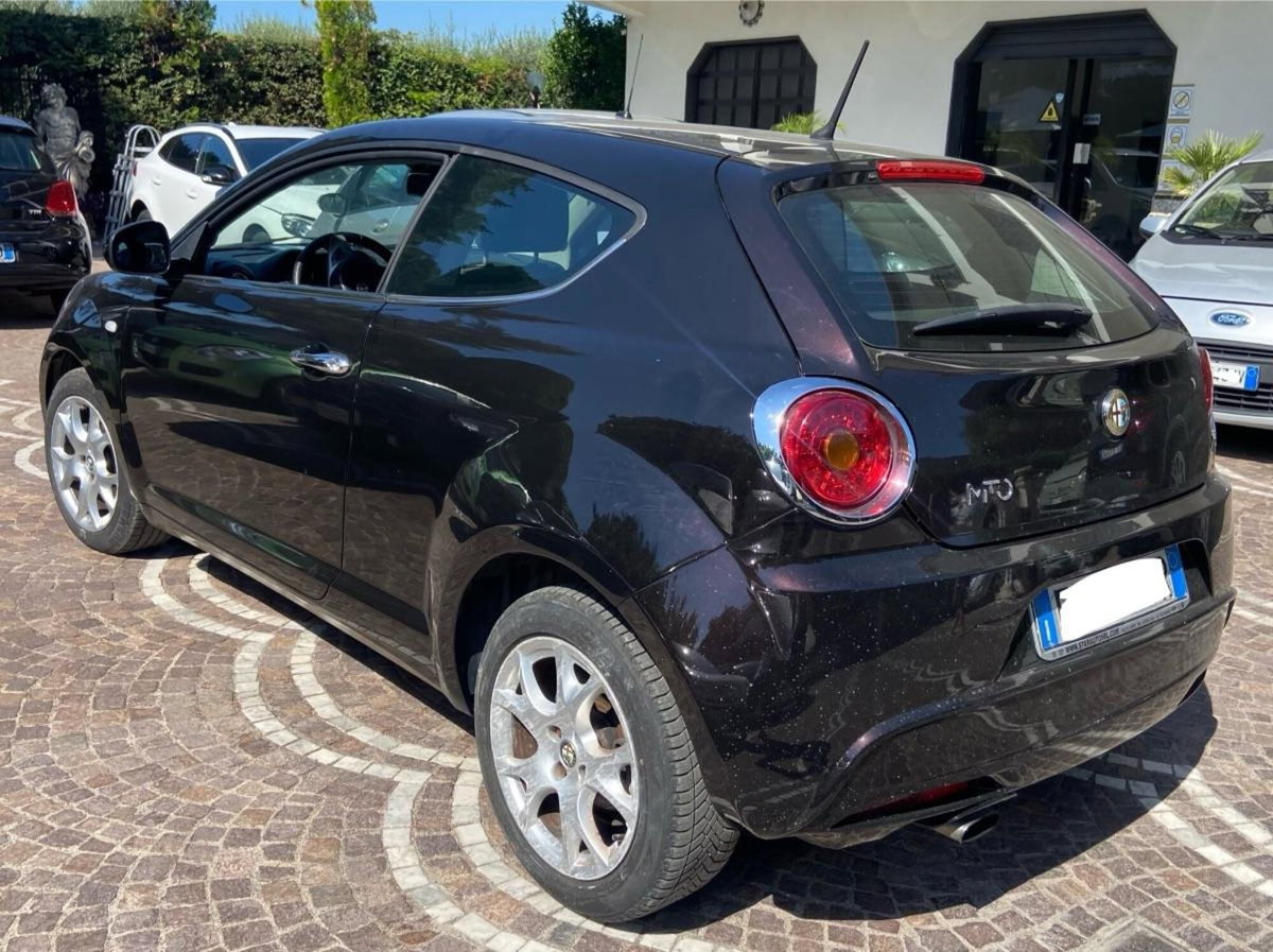 Alfa Romeo MiTo 1.3 JTDm-2 95 CV S&S Distinctive Sport Pack