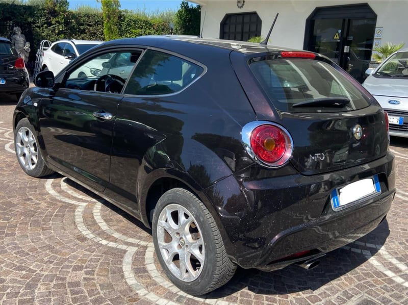 Alfa Romeo MiTo 1.3 JTDm-2 95 CV S&S Distinctive Sport Pack
