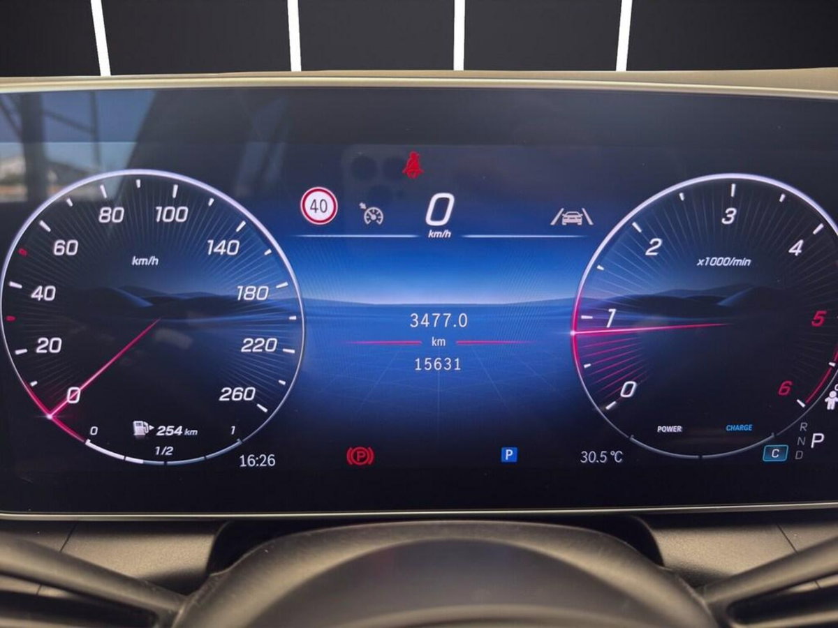 Mercedes-Benz GLC SUV 220 d AMG Line Advanced Plus 4matic auto (10)