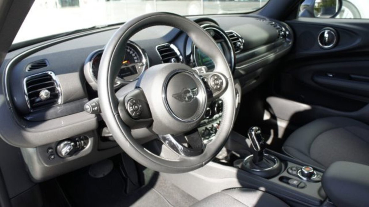 MINI Mini Clubman 2.0 Cooper D Yours Clubman (10)