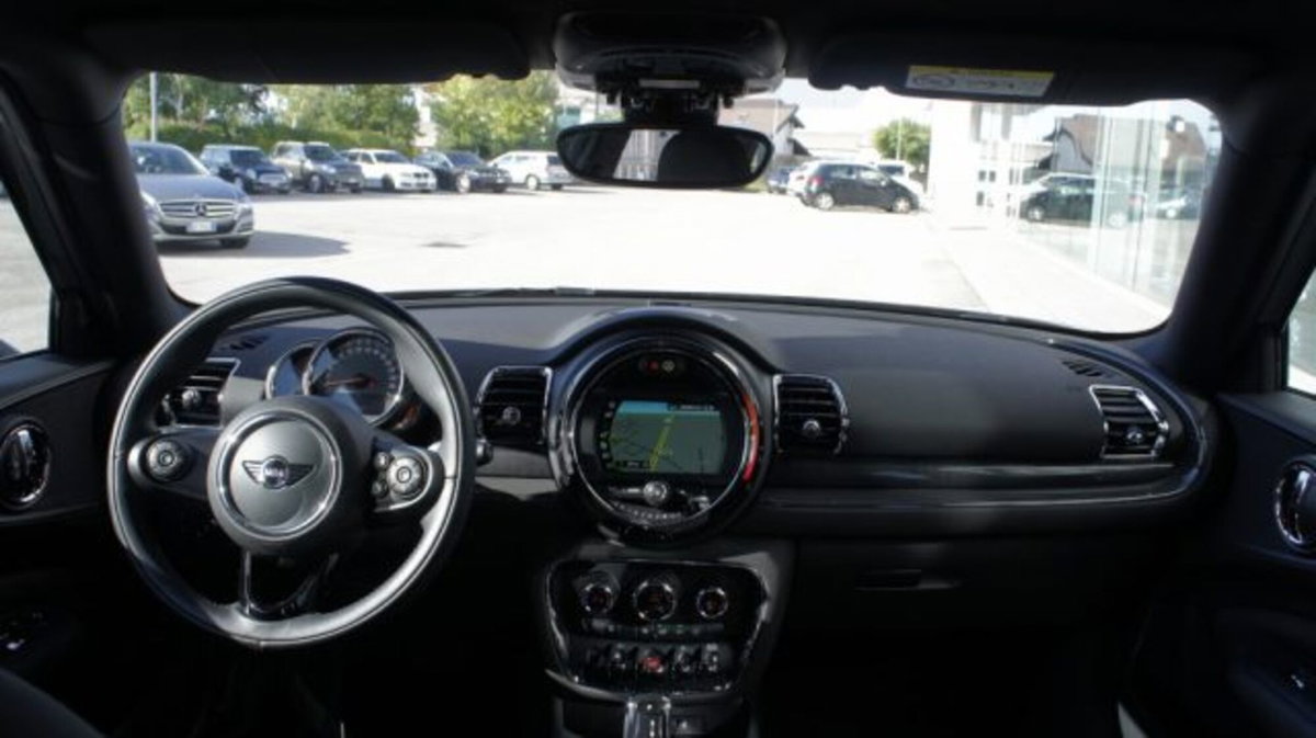 MINI Mini Clubman 2.0 Cooper D Yours Clubman (12)