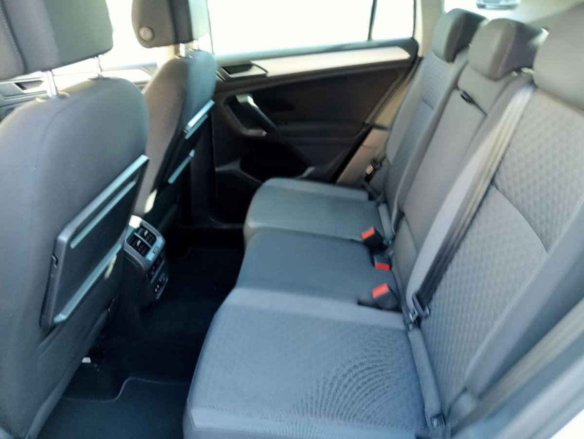 Volkswagen Tiguan Allspace 2.0 TDI SCR DSG 4MOTION Business BMT (7)
