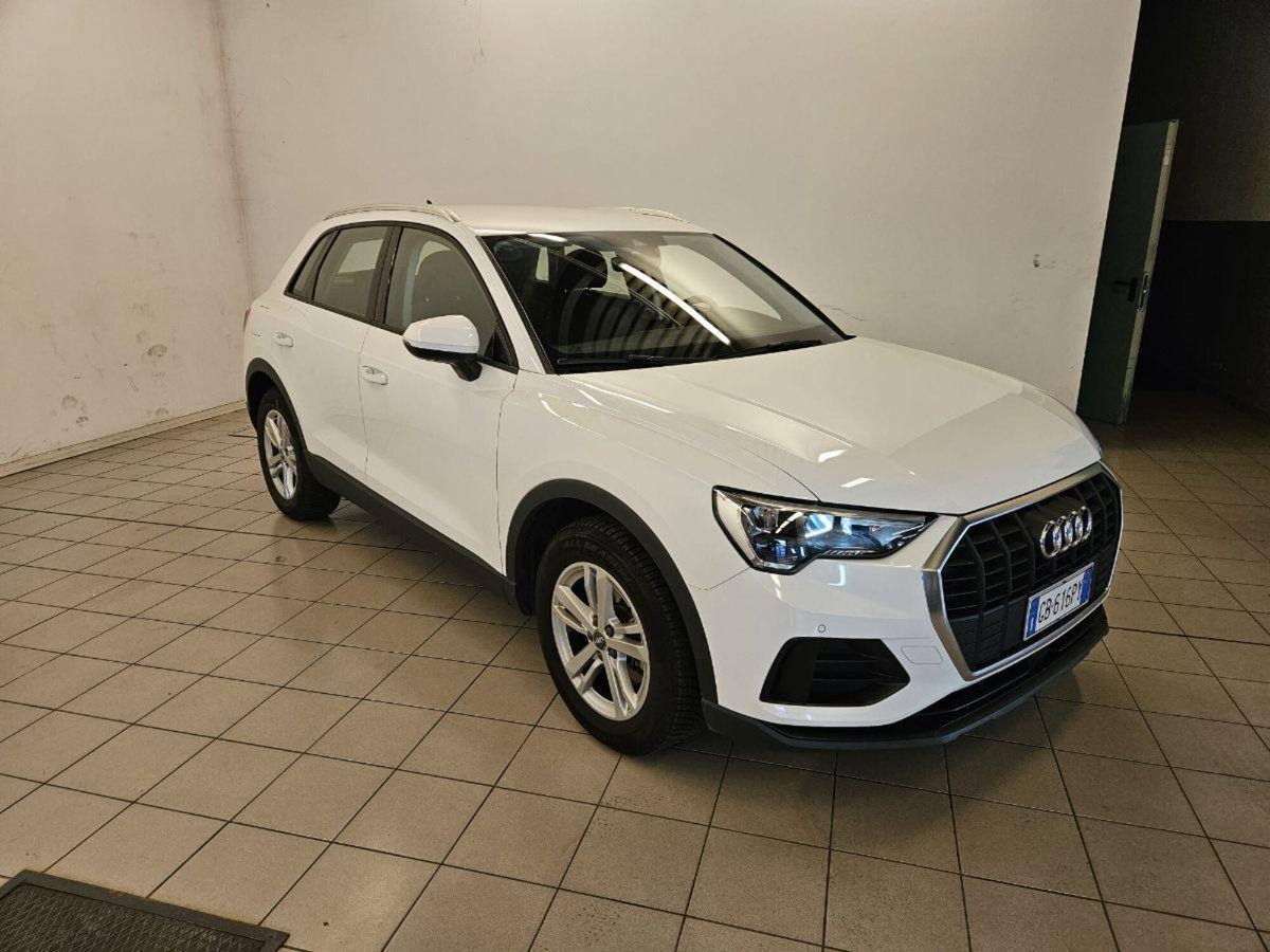 Audi Q3 35 TFSI S tronic Business