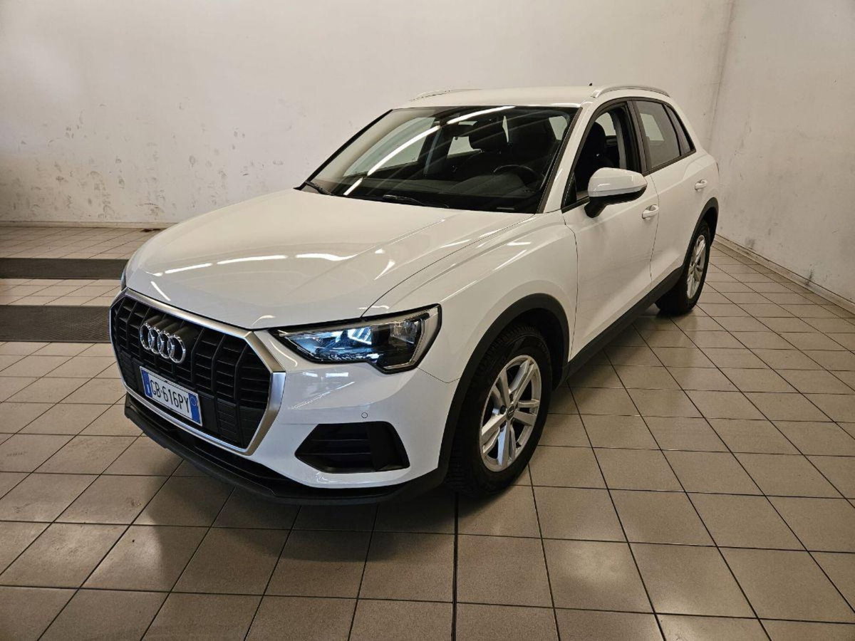 Audi Q3 35 TFSI S tronic Business (2)