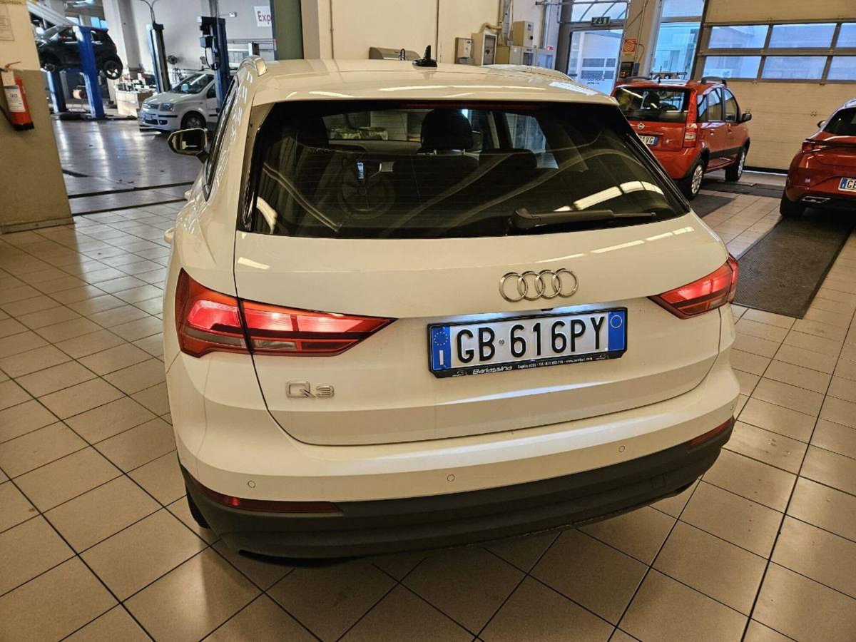 Audi Q3 35 TFSI S tronic Business (4)