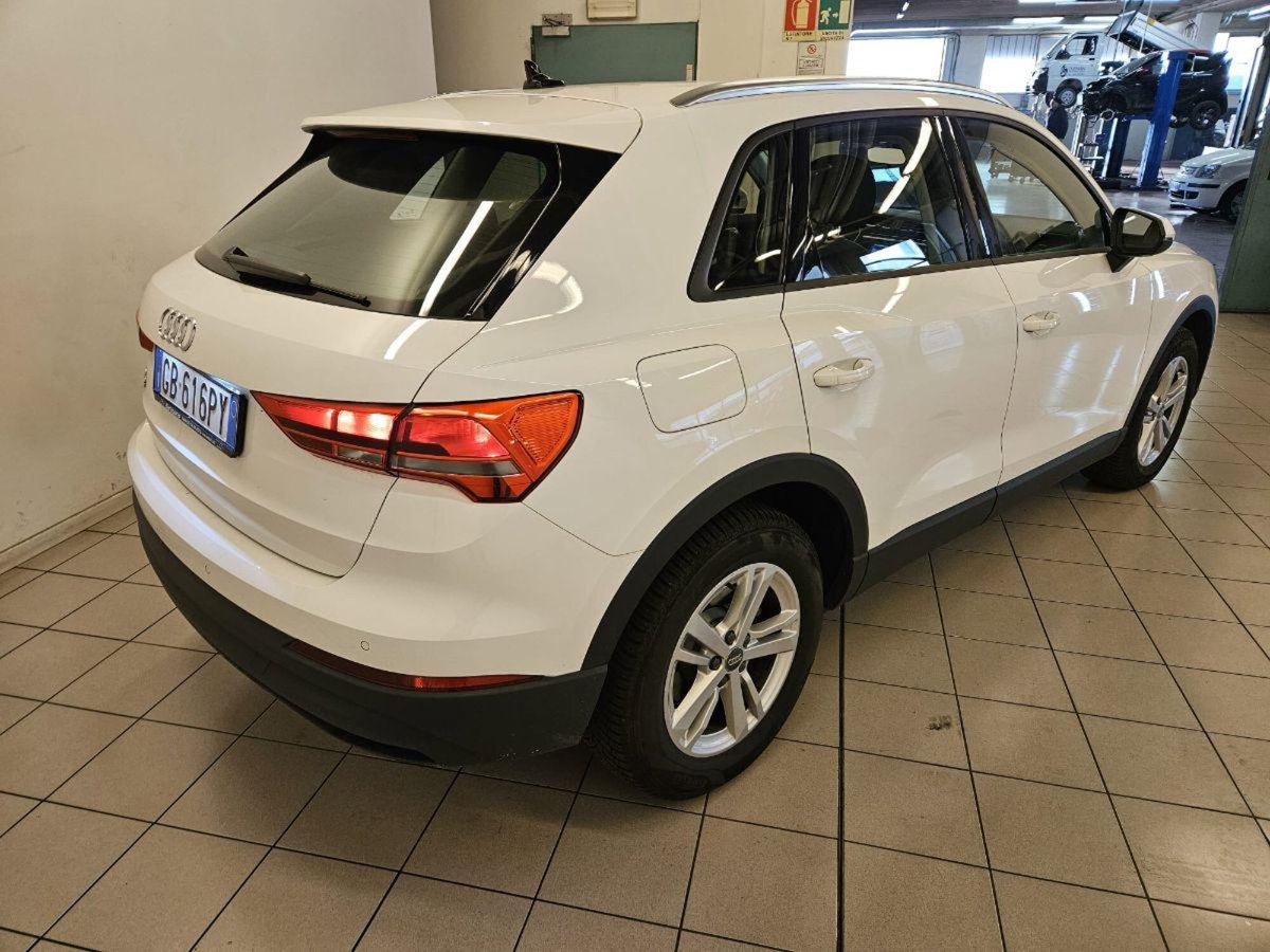 Audi Q3 35 TFSI S tronic Business (5)