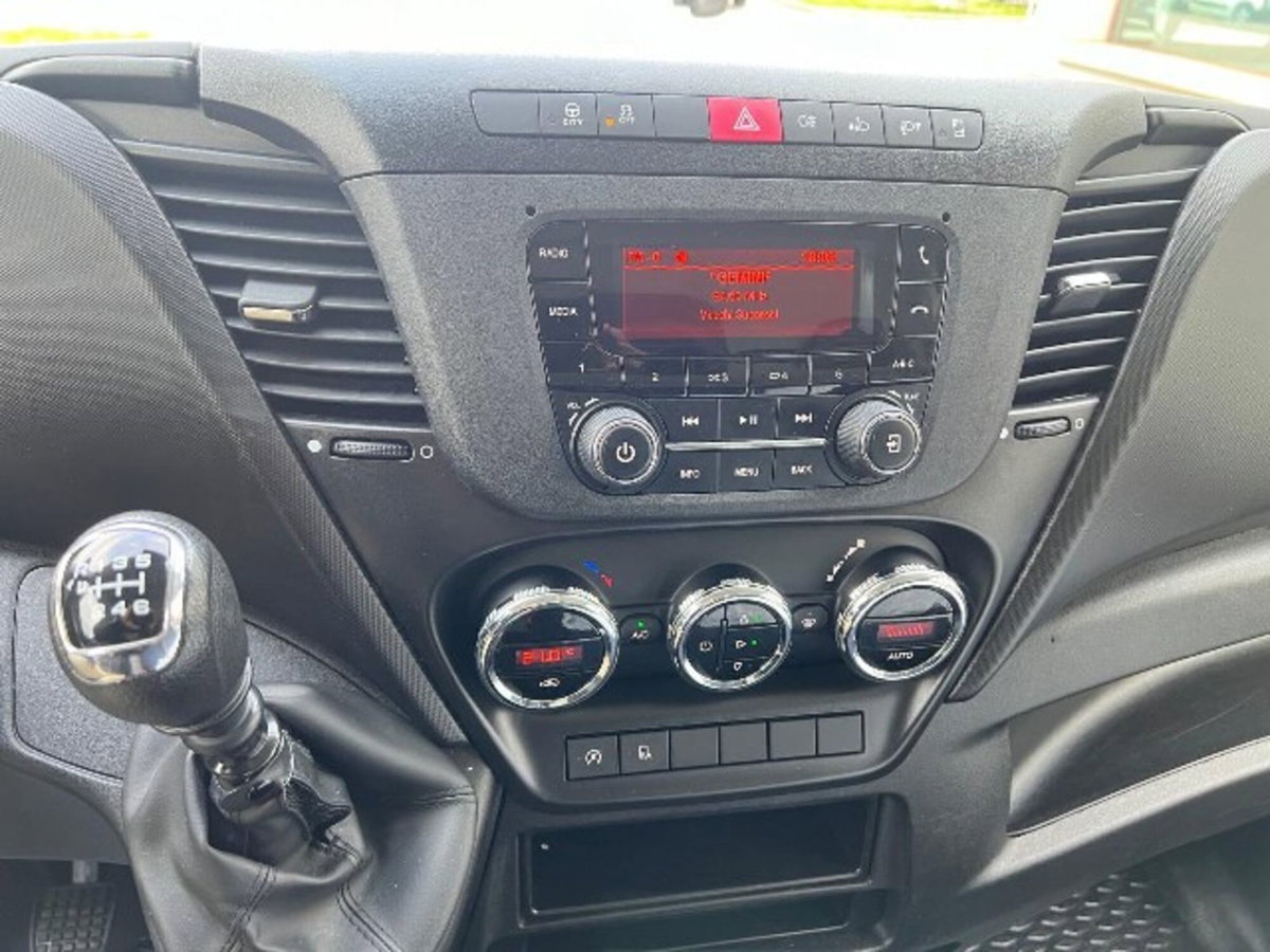 Iveco Daily Telaio 35S16 2.3 HPT PLM Cabinato (11)