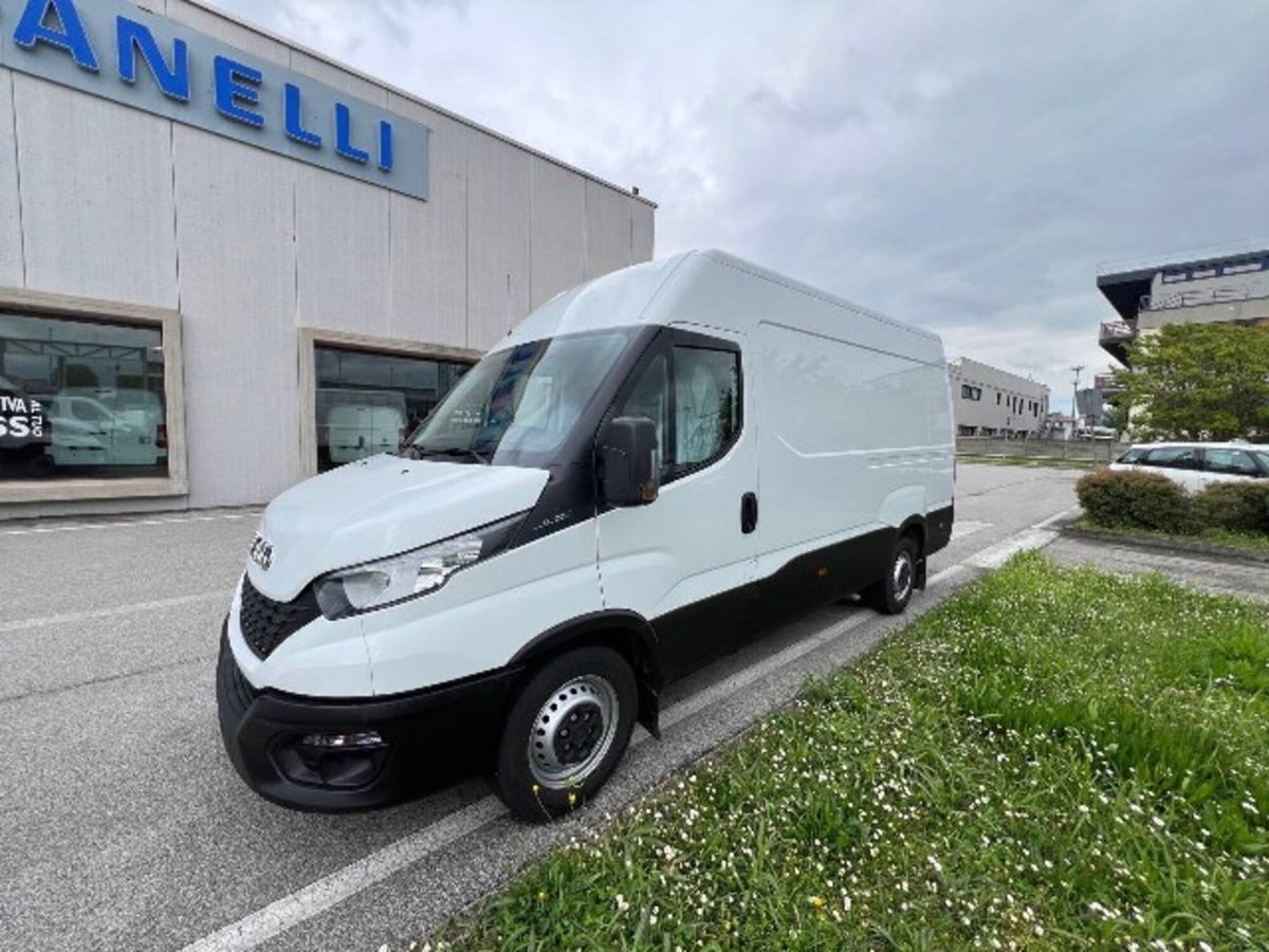 Iveco Daily Telaio 35S16 2.3 HPT PLM Cabinato (2)
