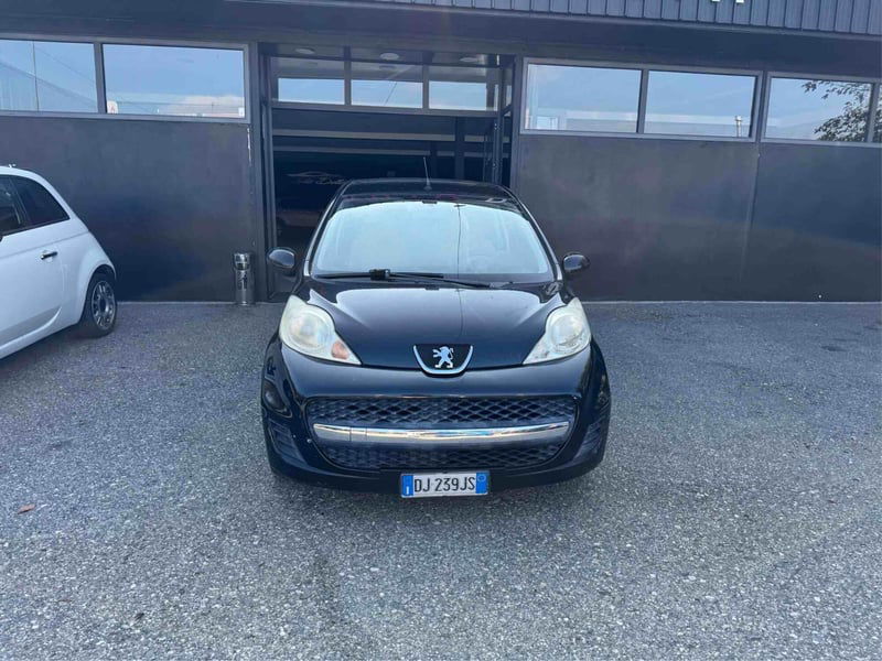 Peugeot 107 68CV 3p. Sweet Years 2Tronic