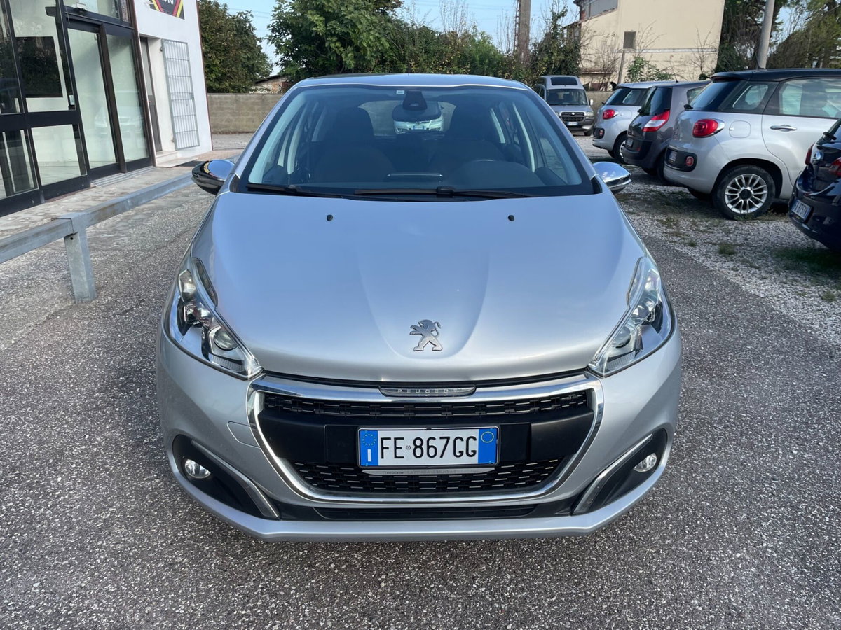 Peugeot 208 82 5 porte Allure (2)
