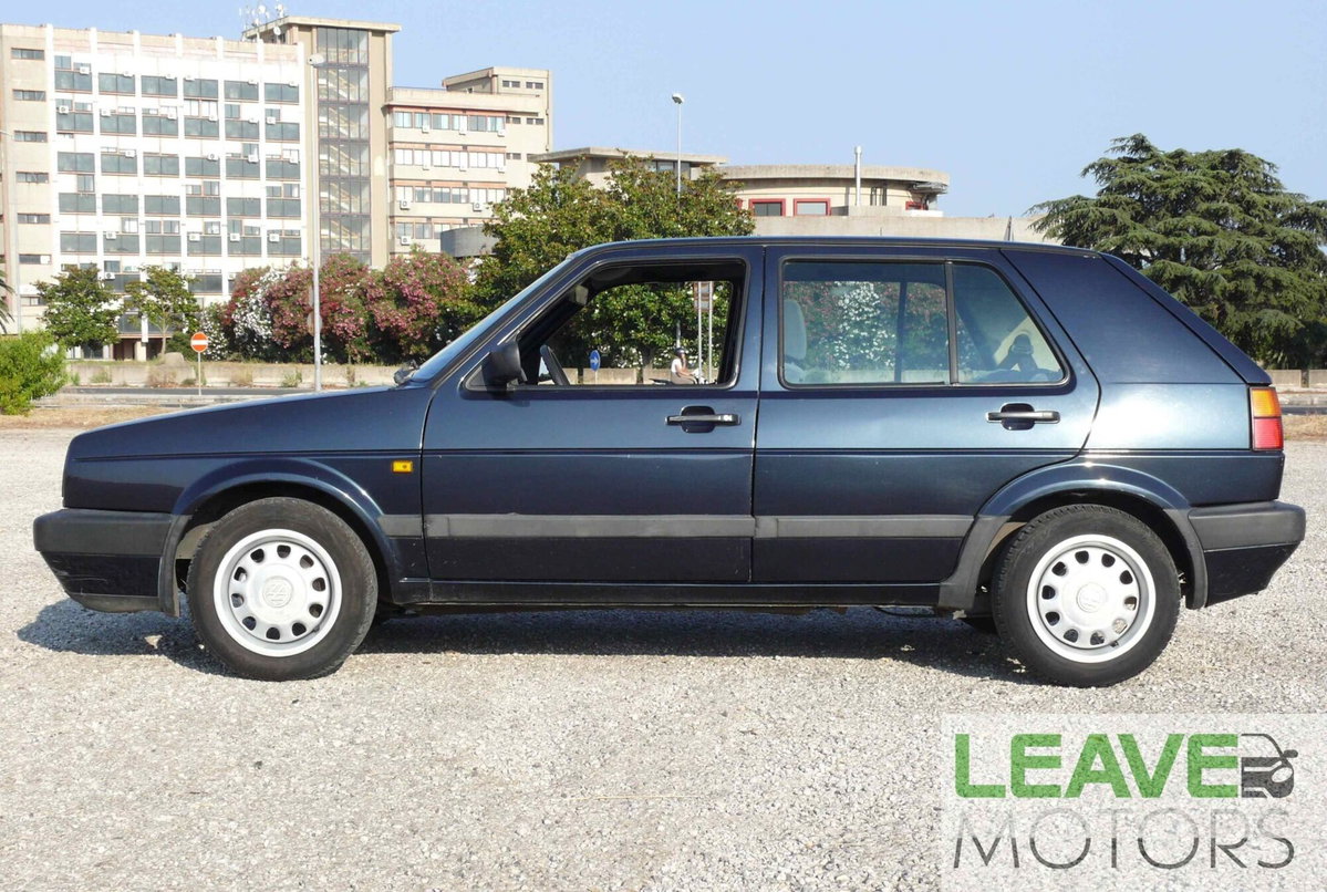Volkswagen Golf 1600 5 porte GL (7)