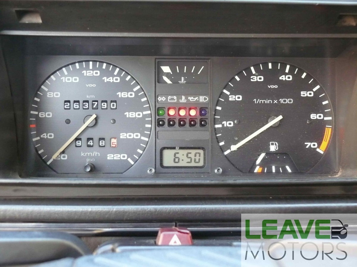 Volkswagen Golf 1600 5 porte GL (8)