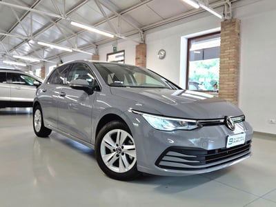 Volkswagen Golf 1.0 eTSI EVO DSG Life usata