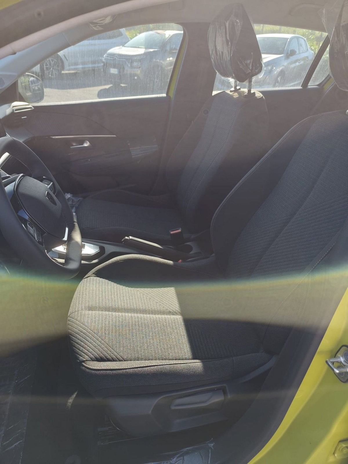 Peugeot 208 1.2 hybrid Style 110cv e-dcs 6 (11)