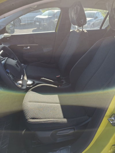 Peugeot 208 1.2 hybrid Style 110cv e-dcs 6 (11)